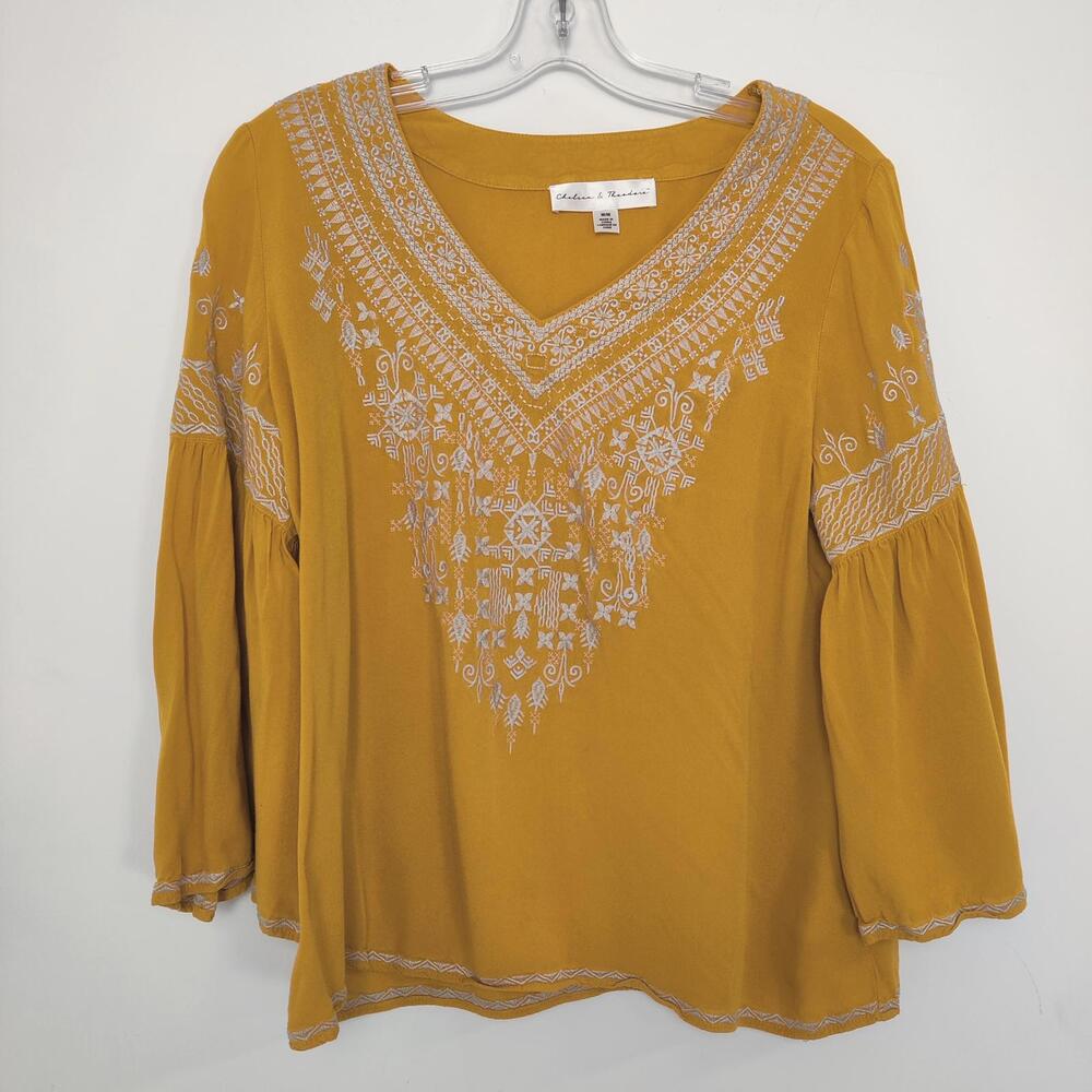 Chelsea & Theodore Women's V-neck Embrodiered Blouse Size Medium Bohemian Hippie